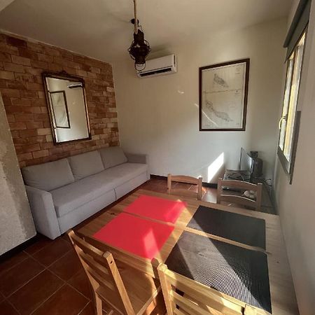 The Almond Tree Apartment Torre del Compte Екстериор снимка