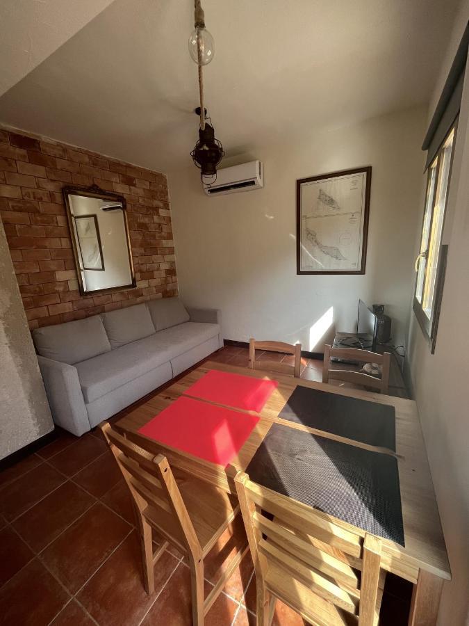 The Almond Tree Apartment Torre del Compte Екстериор снимка